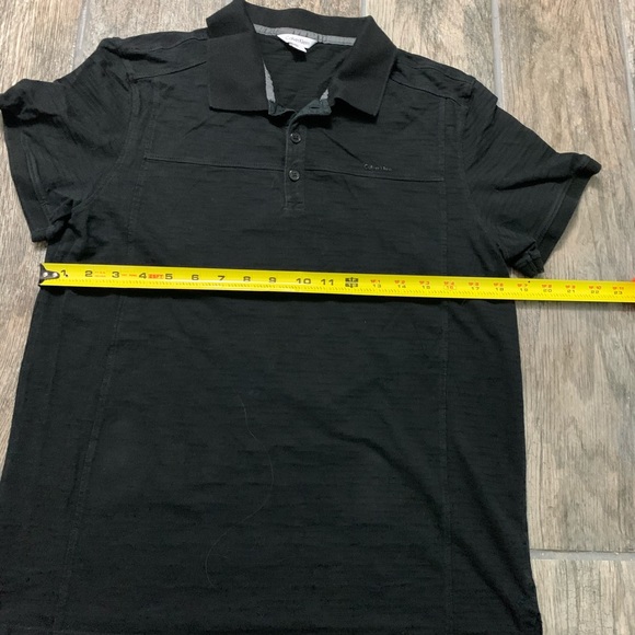 Calvin Klein Polo Medium - Picture 7 of 7